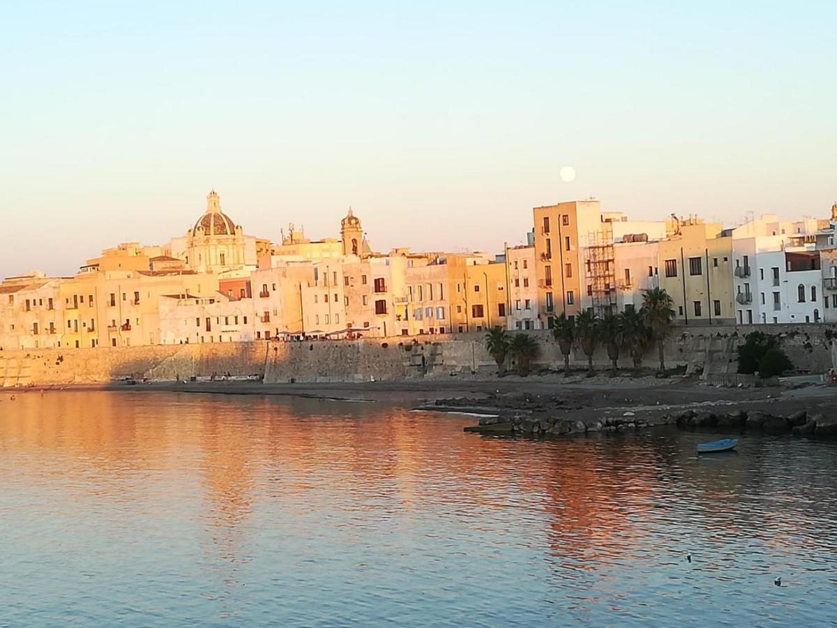 Oltre: Monolocale Con Terrazzo Privato Al Piano Διαμέρισμα Τράπανι Εξωτερικό φωτογραφία